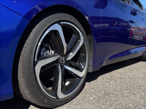 Used 2022 Honda Accord Sport image 12