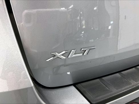 Used 2023 Ford Explorer XLT w/ Equipment Group 202A RWD image 38