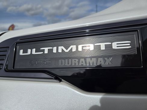 Used 2024 GMC Sierra 2500 Denali Ultimate image 46