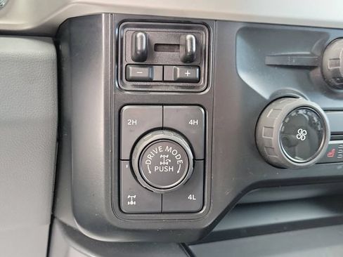 Used 2023 Ford F250 XLT w/ Black Appearance Package AWD/4WD image 26