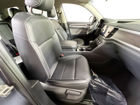 Used 2023 Volkswagen Atlas SE image 28