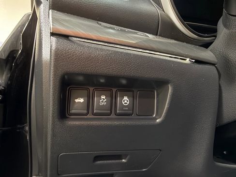 Used 2017 Nissan Maxima 3.5 SL image 38