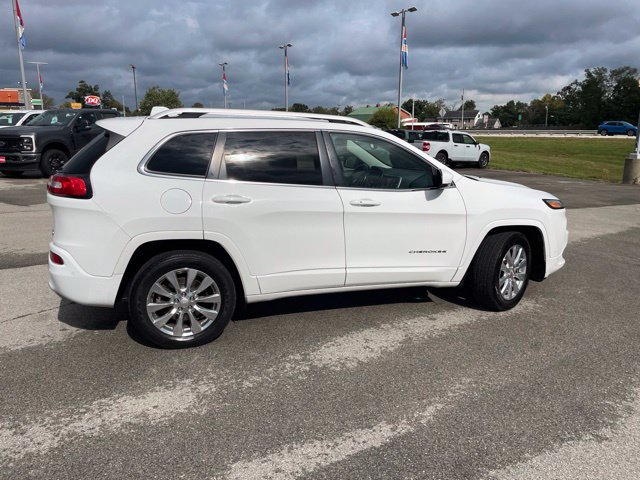 Used 2018 Jeep Cherokee Overland w/ Technology Group AWD/4WD image 11
