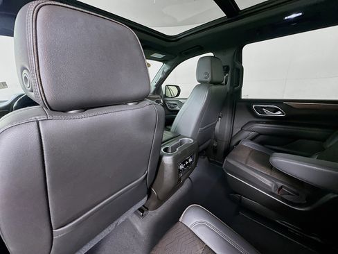 Used 2021 Chevrolet Suburban High Country image 27