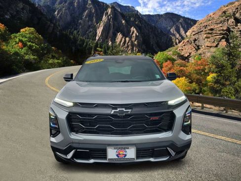 Used 2025 Chevrolet Equinox RS AWD/4WD image 6