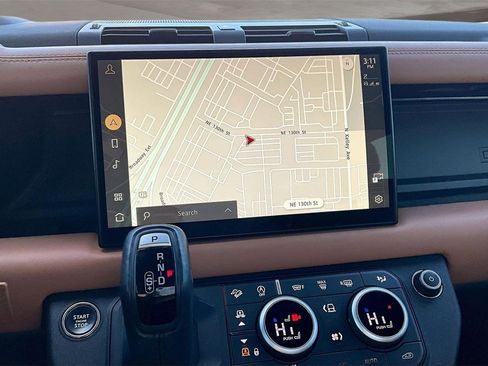 Used 2023 Land Rover Defender 110 X image 6