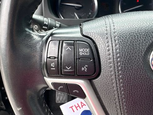 Used 2019 Toyota Highlander Limited AWD/4WD image 18