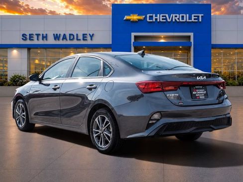 Used 2024 Kia Forte LXS FWD image 5