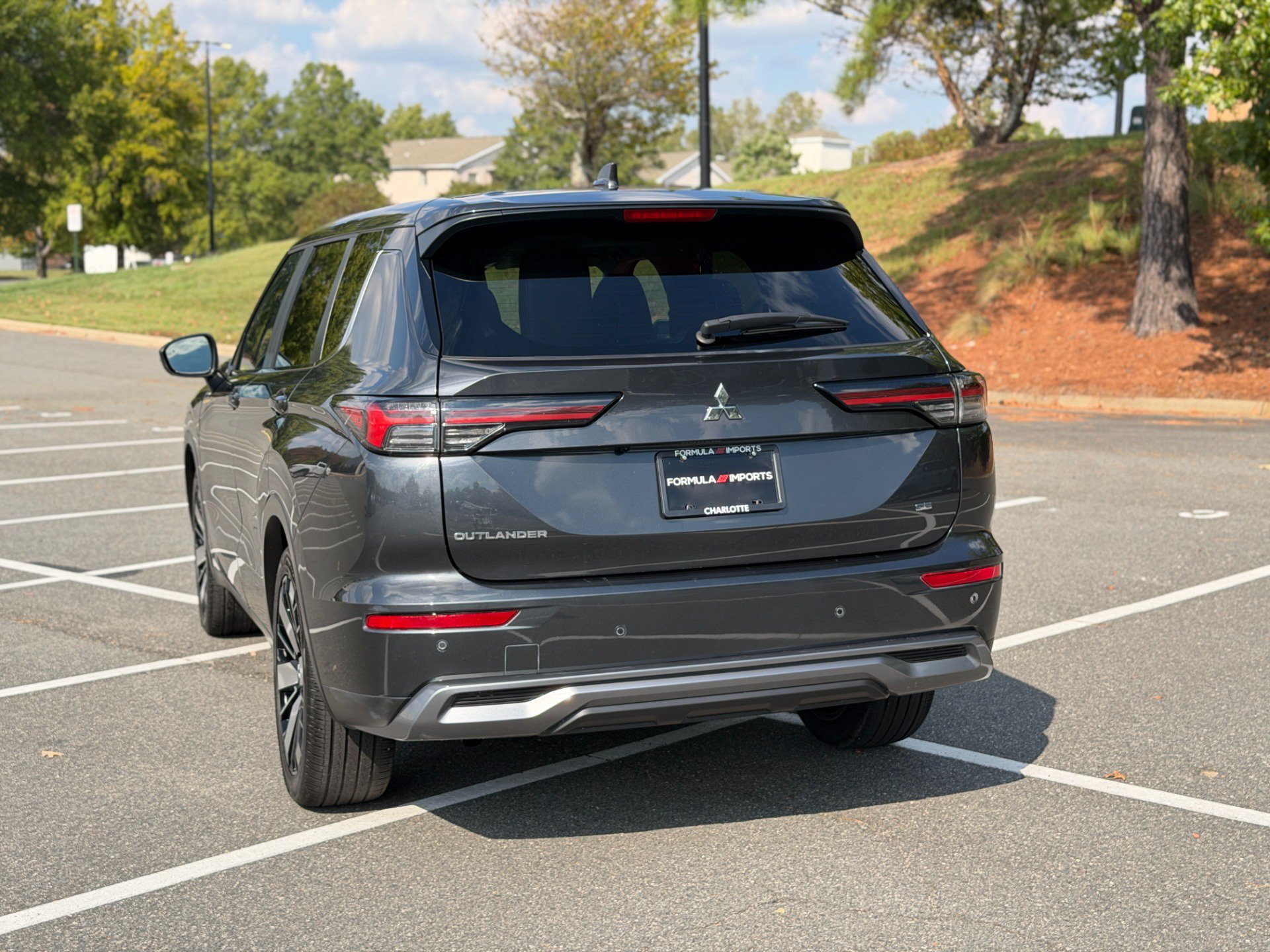 Used 2025 Mitsubishi Outlander SE FWD image 9