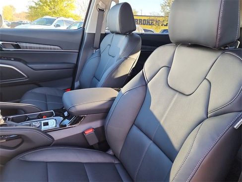 New 2025 Kia Telluride EX image 12