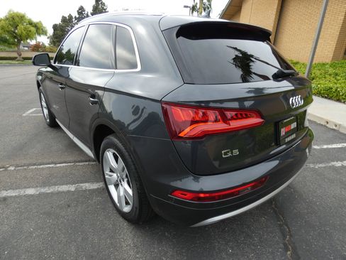 Used 2018 Audi Q5 2.0T Premium Plus w/ Premium Plus Package image 10