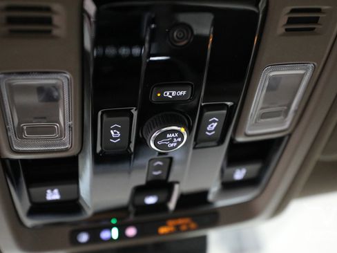 New 2026 GMC Yukon Denali w/ Sun & Power Step Package AWD/4WD image 24