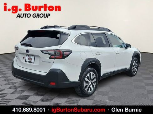 Used 2025 Subaru Outback Premium image 6