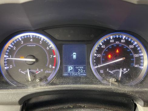 Used 2014 Toyota Highlander Plus AWD/4WD image 5