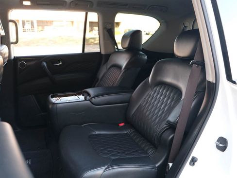 Used 2018 INFINITI QX80 4WD w/ Deluxe Technology Package image 25