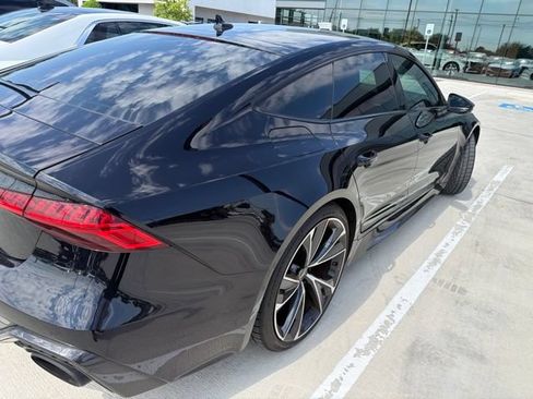 Used 2021 Audi RS 7 Sportback w/ Carbon Optic Package AWD/4WD image 3