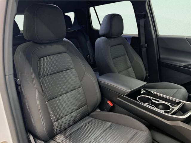 Certified 2025 Chevrolet Equinox LT FWD image 13
