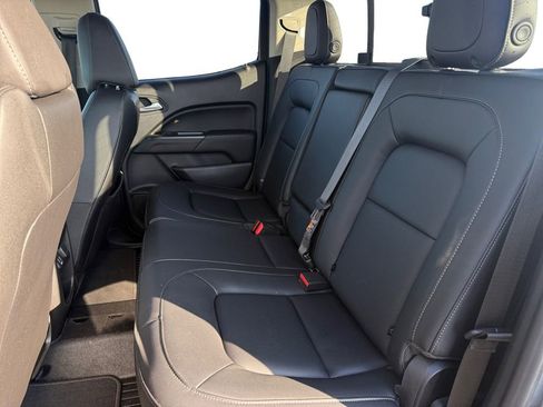 Used 2020 GMC Canyon SLT image 16