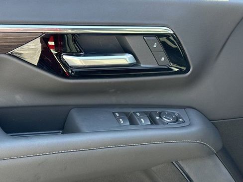 New 2026 Chevrolet Tahoe LS image 15