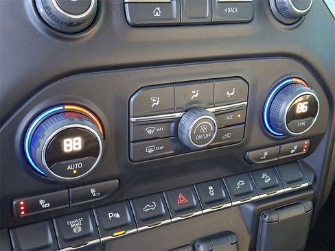 Used 2020 Chevrolet Silverado 2500 LT w/ All Star Edition image 15