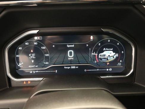 Used 2024 GMC Sierra 1500 AT4 w/ Technology Package image 17