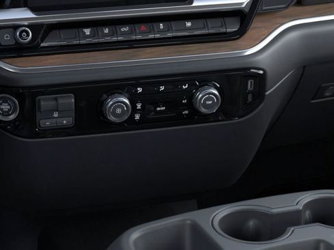 New 2026 GMC Sierra 2500 SLE image 23