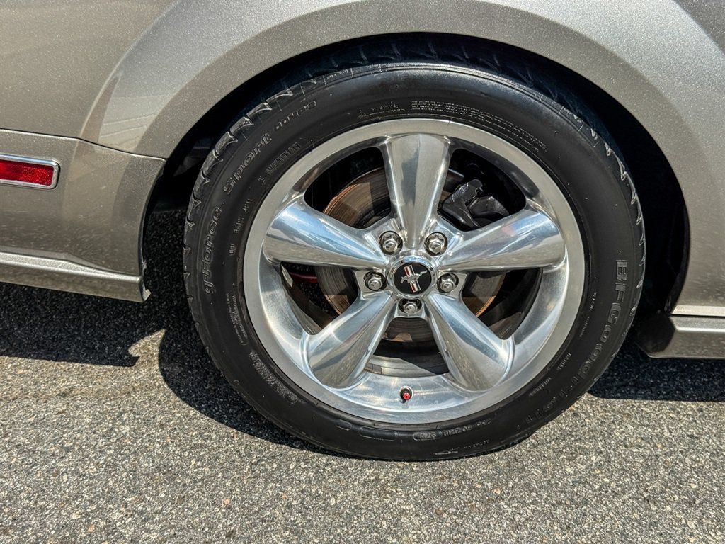 Used 2008 Ford Mustang GT RWD image 38