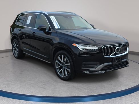 Used 2020 Volvo XC90 T6 Momentum AWD/4WD image 3