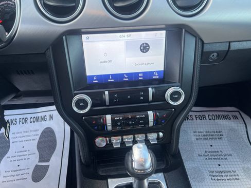 Used 2020 Ford Mustang Premium RWD image 24