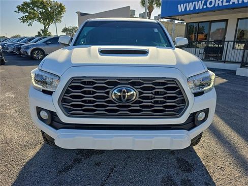 Used 2021 Toyota Tacoma TRD Sport image 2