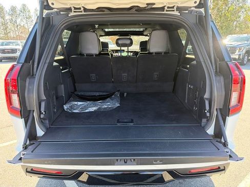 Used 2025 Ford Expedition Max Platinum w/ Stealth Performance Package image 18