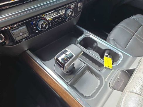 Used 2022 Chevrolet Silverado 1500 High Country w/ High Country Premium Package image 27