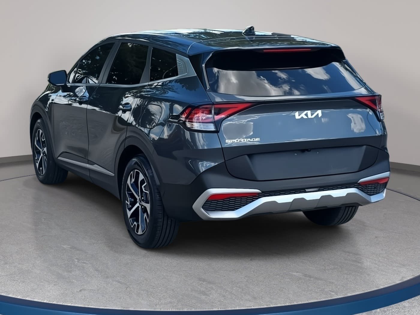 Used 2024 Kia Sportage EX FWD image 7