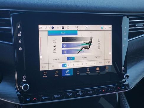 Used 2024 Jeep Wagoneer L Series II w/ Flexible Seating Group image 25