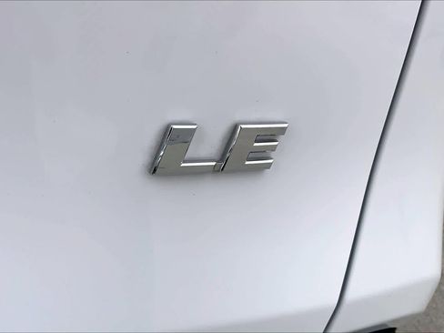 Used 2025 Toyota RAV4 LE image 10