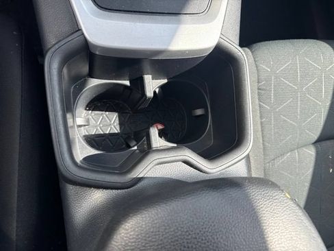 Used 2025 Toyota RAV4 XLE AWD/4WD image 23