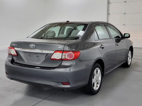 Used 2013 Toyota Corolla LE w/ Premium Pkg FWD image 8