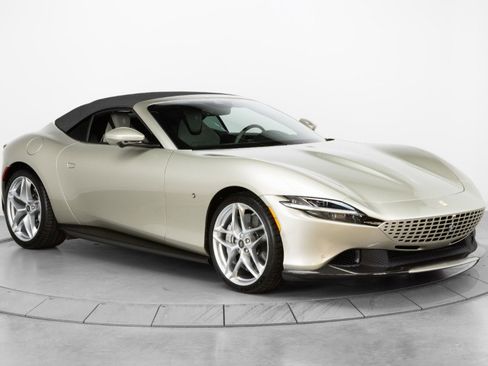 Certified 2024 Ferrari Roma Spider image 17