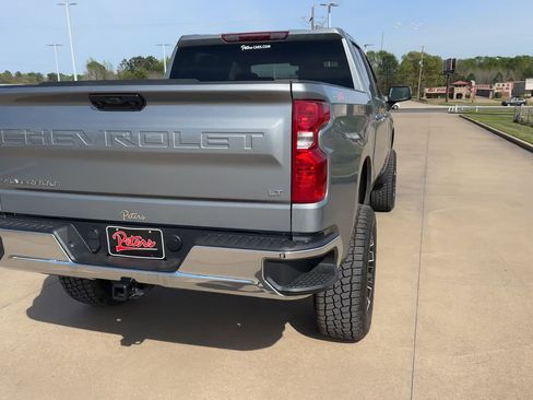 Used 2025 Chevrolet Silverado 1500 LT image 8