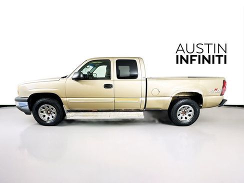 Used 2005 Chevrolet Silverado 1500 LS AWD/4WD image 4