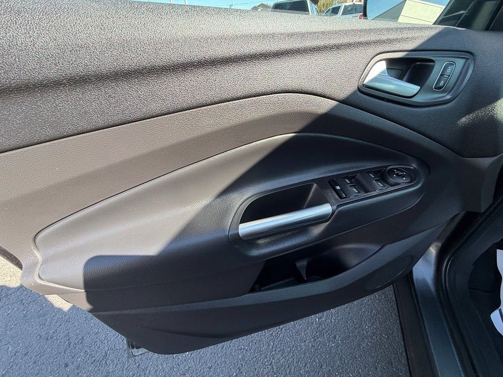 Used 2018 Ford Escape SE AWD/4WD image 14