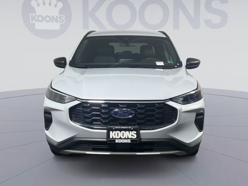 Used 2025 Ford Escape ST-Line w/ Equipment Group 301A image 11