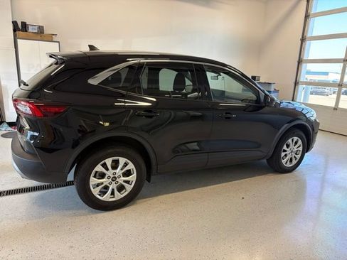 Used 2023 Ford Escape Active w/ Tech Pack #1 AWD/4WD image 15