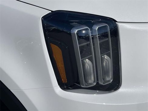 New 2025 Kia Telluride S image 12