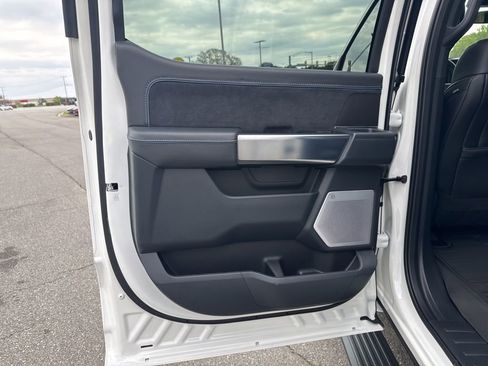 New 2025 Ford F150 Platinum w/ Equipment Group 702A High image 18