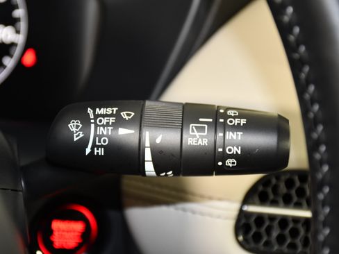 Certified 2025 Honda HR-V EX-L image 23