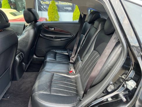 Used 2016 INFINITI QX50 AWD w/ Technology Package image 16