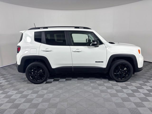Used 2023 Jeep Renegade Altitude w/ Convenience Group I AWD/4WD image 34