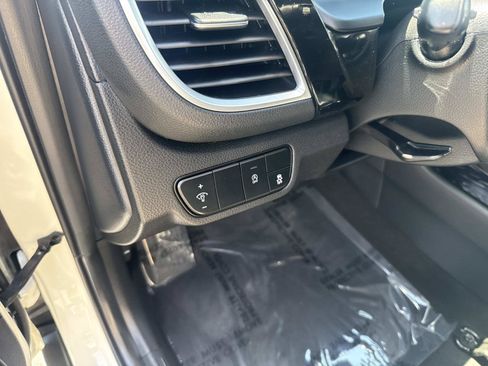 Used 2024 Kia Seltos S AWD/4WD image 20