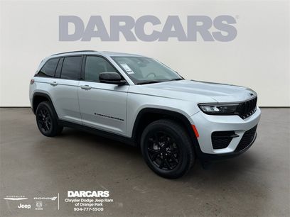 Used 2024 Jeep Grand Cherokee Altitude